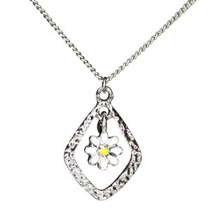 Irregular 4 sided with white daisy pendant